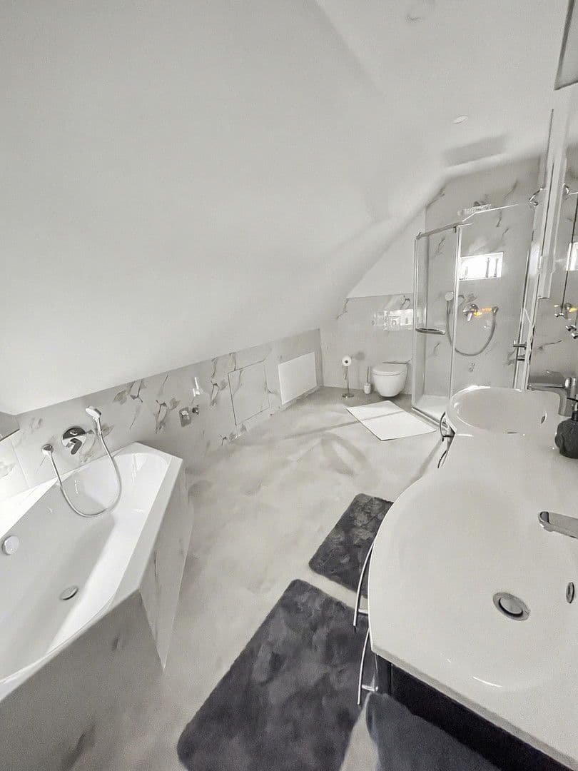 Predaj bytu 7-izbový 159 m², Kahl am Main, Bavorsko Predaj bytu 7-izbový 159 m², Kahl am Main, Bavorsko