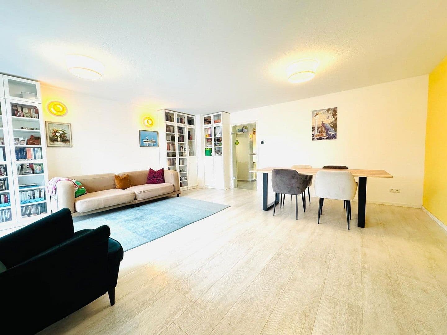 Predaj bytu 4-izbový 130 m², Mering, Bavorsko Predaj bytu 4-izbový 130 m², Mering, Bavorsko