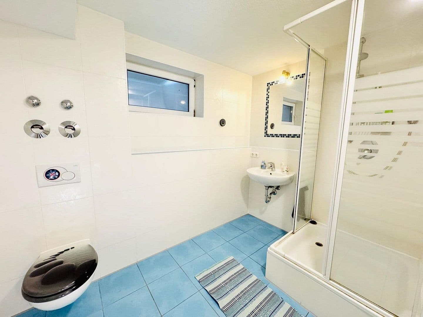 Predaj bytu 4-izbový 130 m², Mering, Bavorsko Predaj bytu 4-izbový 130 m², Mering, Bavorsko