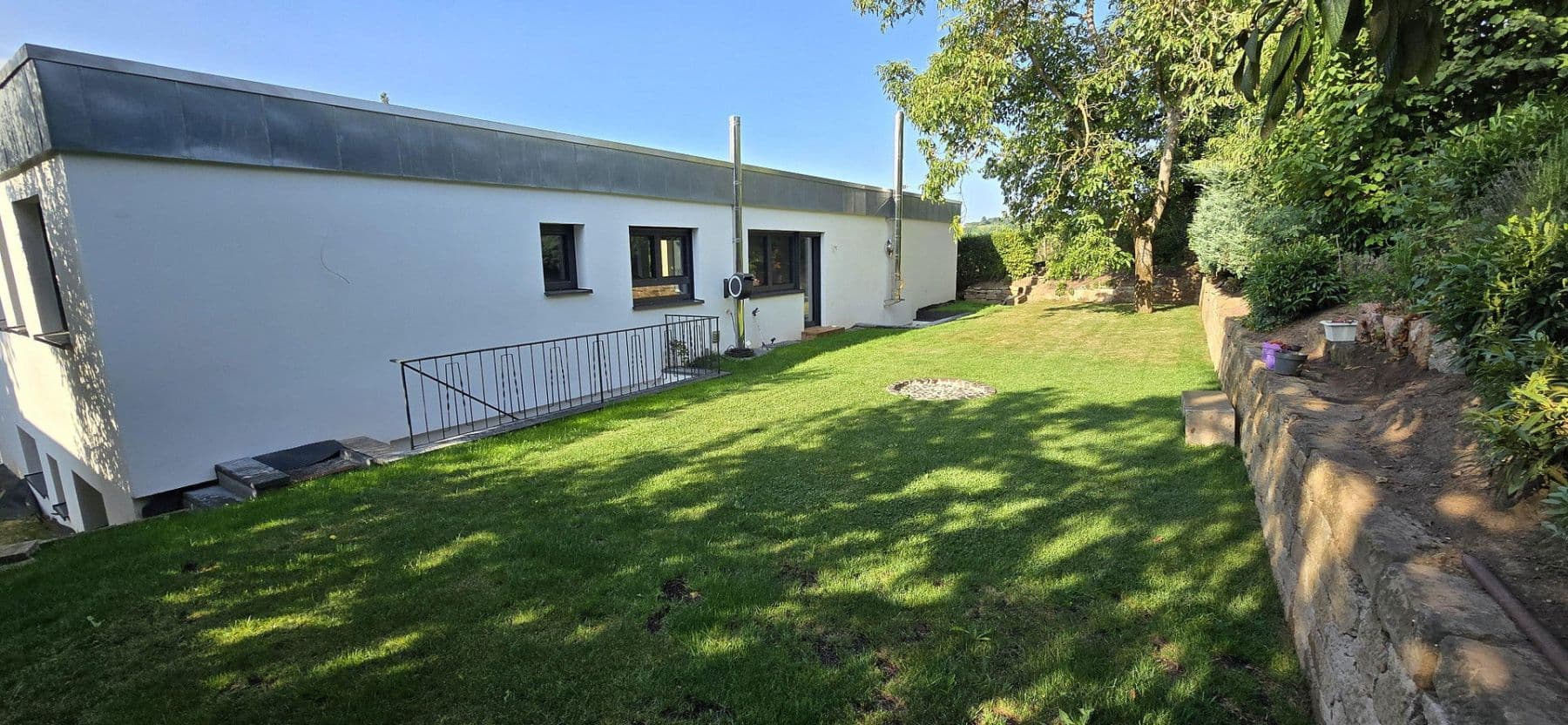 Predaj domu 263 m², pozemek 836 m², Güglingen, Bádensko-Wurttembersko Predaj domu 263 m², pozemek 836 m², Güglingen, Bádensko-Wurttembersko