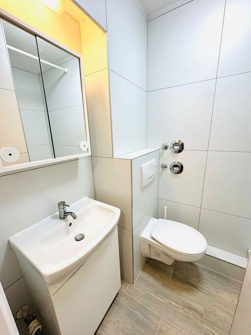 Prenájom bytu 1-izbový 24 m², Mainz, Porýnie-Falcko Prenájom bytu 1-izbový 24 m², Mainz, Porýnie-Falcko