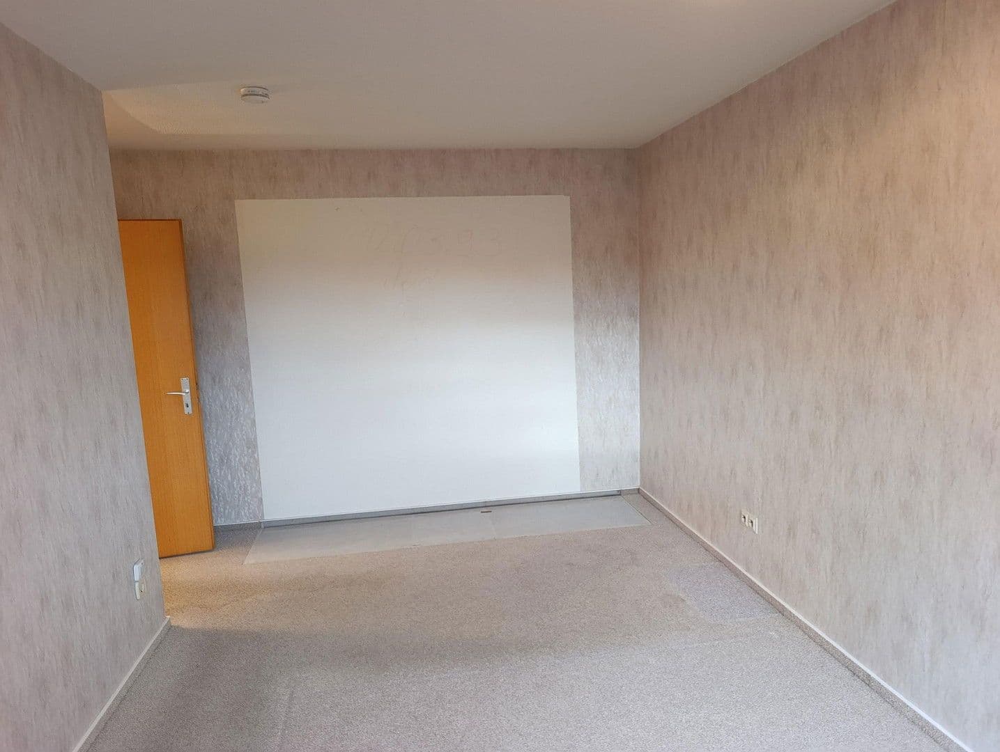 Predaj bytu 3-izbový 83 m², Am Weißen Bild 40+42, Biberach an der Riß, Bádensko-Wurttembersko Predaj bytu 3-izbový 83 m², Am Weißen Bild 40+42, Biberach an der Riß, Bádensko-Wurttembersko