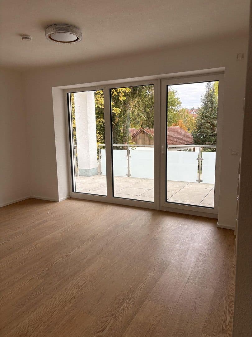 Prenájom bytu 3-izbový 106 m², Gartenstraße 32, Lauchheim, Bádensko-Wurttembersko Prenájom bytu 3-izbový 106 m², Gartenstraße 32, Lauchheim, Bádensko-Wurttembersko