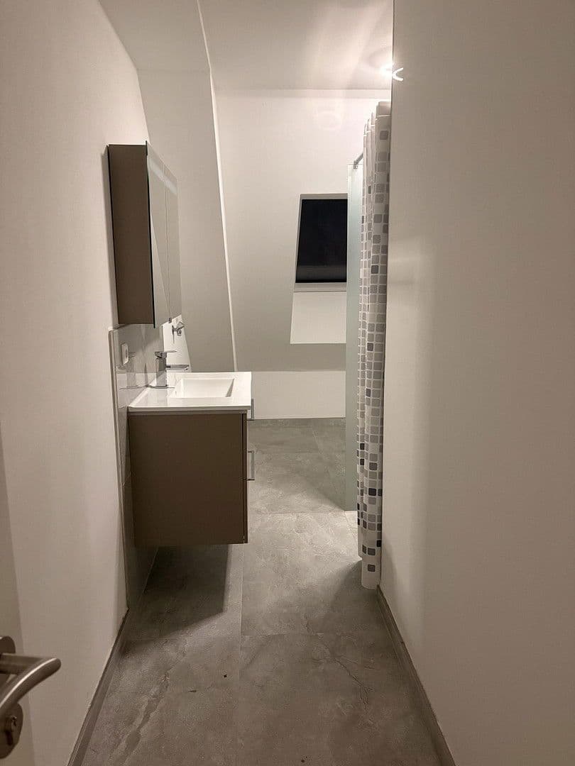 Prenájom bytu 4-izbový 94 m², Hauptstraße 14, Lauchheim, Bádensko-Wurttembersko Prenájom bytu 4-izbový 94 m², Hauptstraße 14, Lauchheim, Bádensko-Wurttembersko