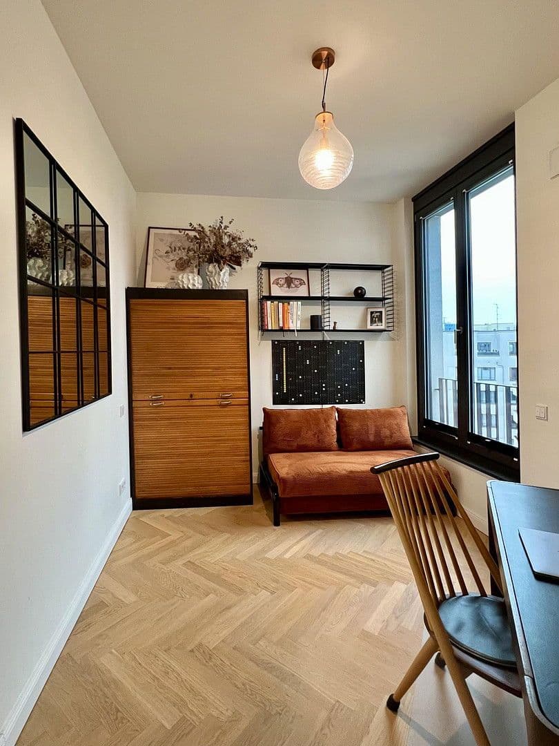 Prenájom bytu 3-izbový 90 m², Kommandantenstr 75, Berlin, Berlín Prenájom bytu 3-izbový 90 m², Kommandantenstr 75, Berlin, Berlín