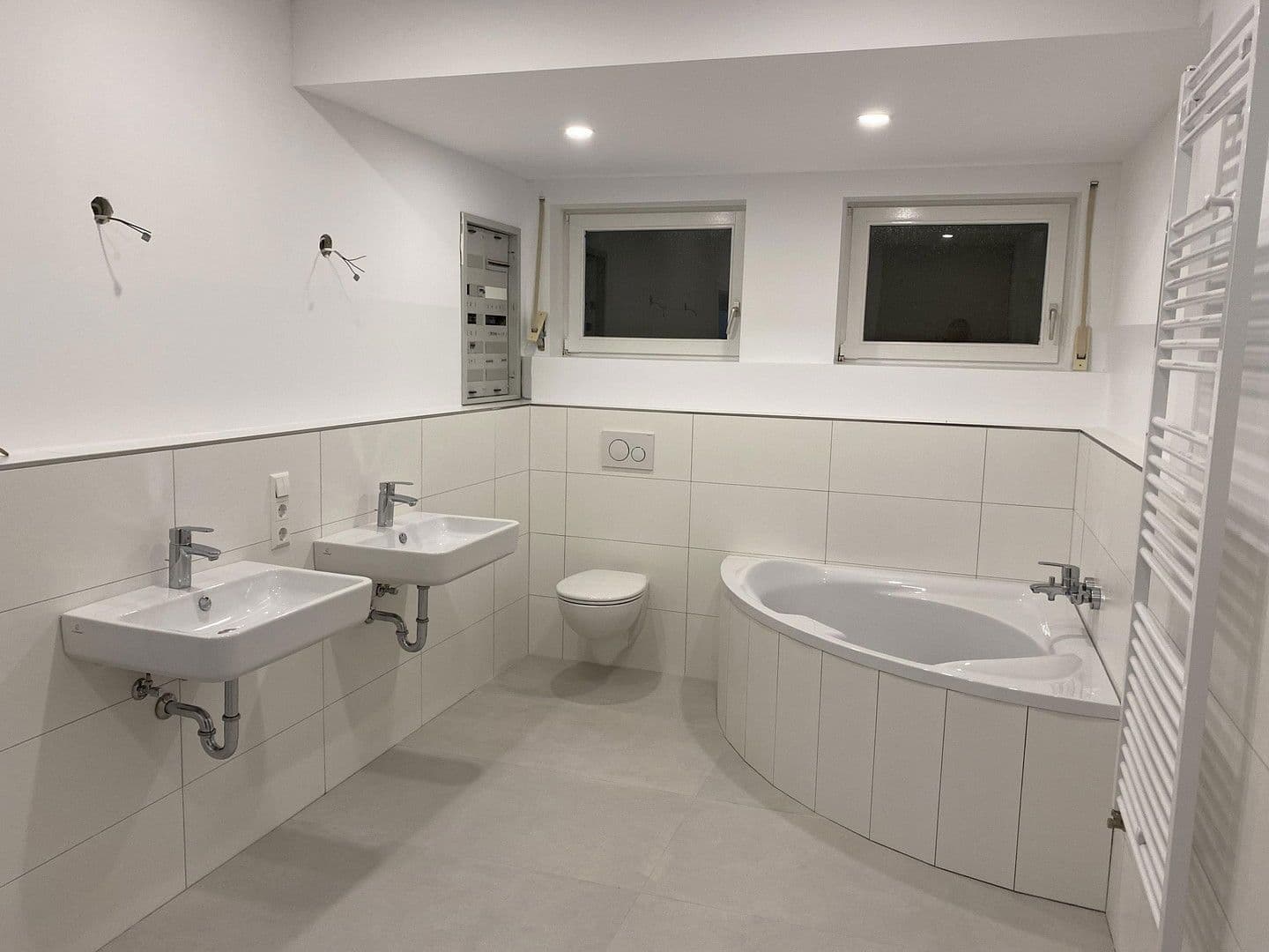 Prenájom bytu 7-izbový 312 m², Lehenstr. 25, Donaueschingen, Bádensko-Wurttembersko Prenájom bytu 7-izbový 312 m², Lehenstr. 25, Donaueschingen, Bádensko-Wurttembersko