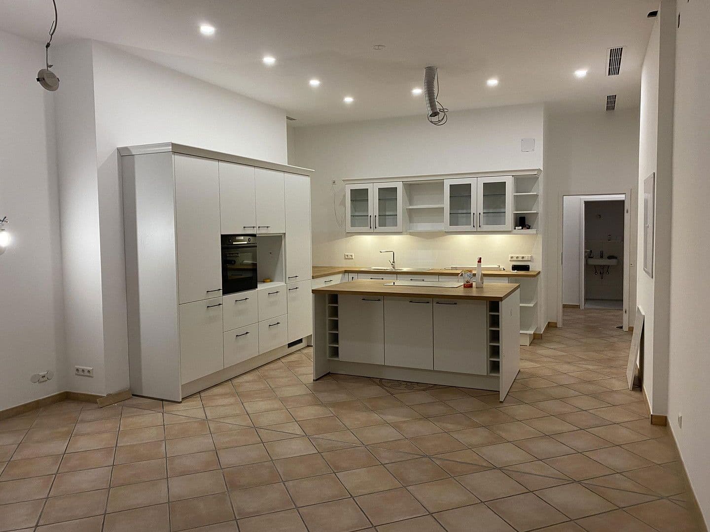 Prenájom bytu 7-izbový 312 m², Lehenstr. 25, Donaueschingen, Bádensko-Wurttembersko Prenájom bytu 7-izbový 312 m², Lehenstr. 25, Donaueschingen, Bádensko-Wurttembersko