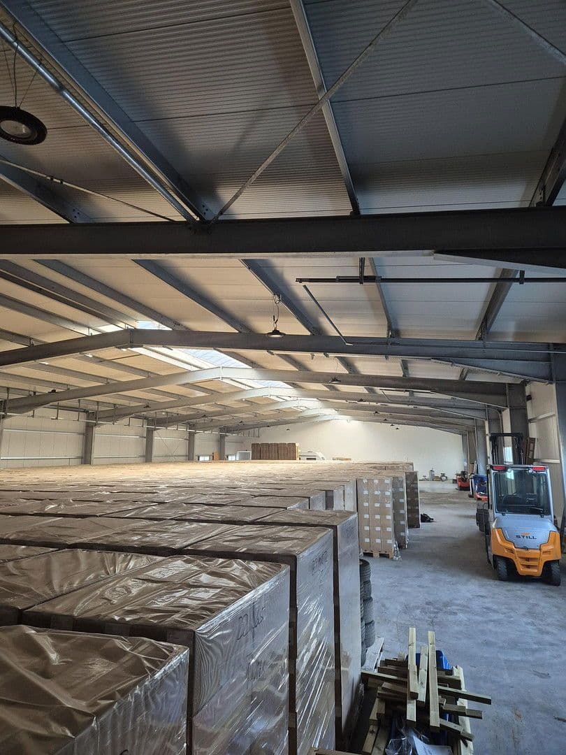 Prenájom nebytového priestoru 450 m², Simbacherstr. 35, Neuötting, Bavorsko Prenájom nebytového priestoru 450 m², Simbacherstr. 35, Neuötting, Bavorsko