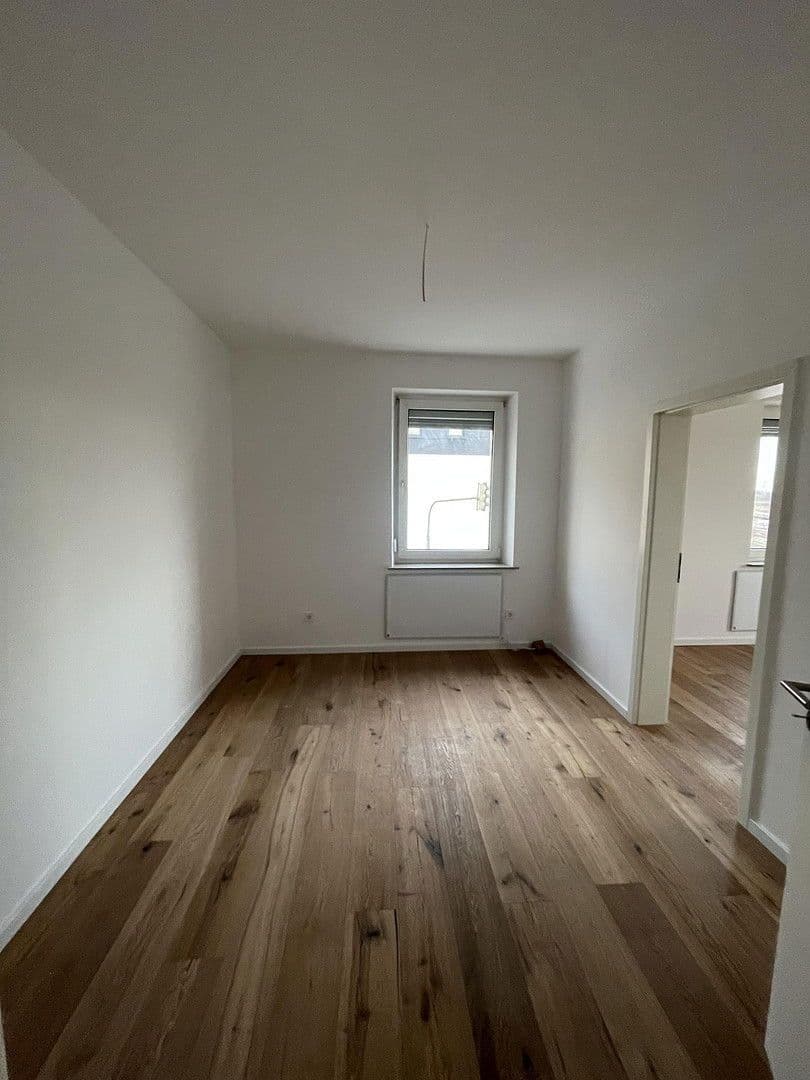 Prenájom bytu 3-izbový 65 m², Zabergäustr. 97, Stuttgart, Bádensko-Wurttembersko Prenájom bytu 3-izbový 65 m², Zabergäustr. 97, Stuttgart, Bádensko-Wurttembersko