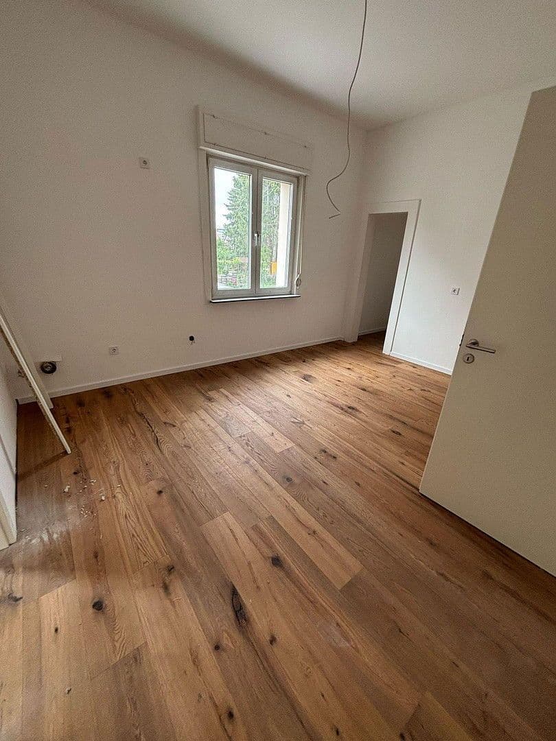 Prenájom bytu 3-izbový 65 m², Zabergäustr. 97, Stuttgart, Bádensko-Wurttembersko Prenájom bytu 3-izbový 65 m², Zabergäustr. 97, Stuttgart, Bádensko-Wurttembersko