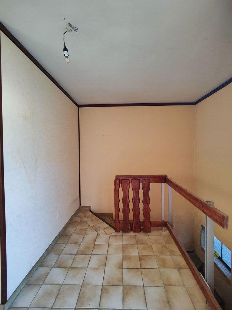 Predaj domu 120 m², pozemek 331 m², Budenheim, Porýnie-Falcko Predaj domu 120 m², pozemek 331 m², Budenheim, Porýnie-Falcko