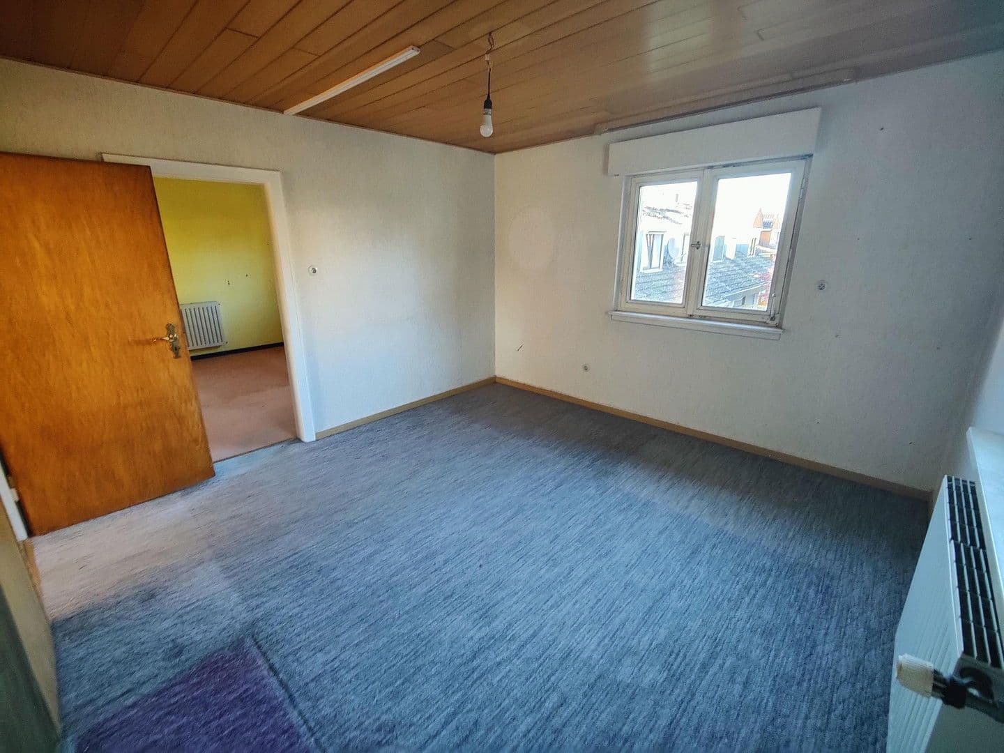 Predaj domu 120 m², pozemek 331 m², Budenheim, Porýnie-Falcko Predaj domu 120 m², pozemek 331 m², Budenheim, Porýnie-Falcko