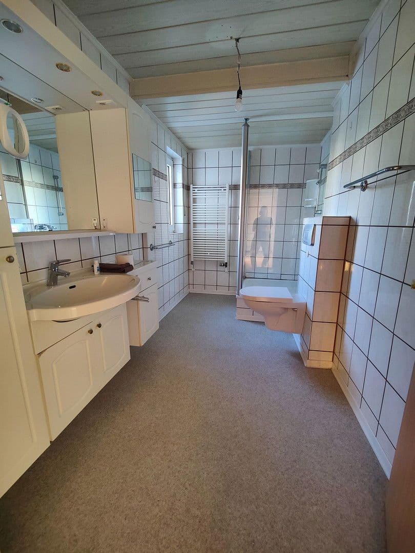 Predaj domu 120 m², pozemek 331 m², Budenheim, Porýnie-Falcko Predaj domu 120 m², pozemek 331 m², Budenheim, Porýnie-Falcko