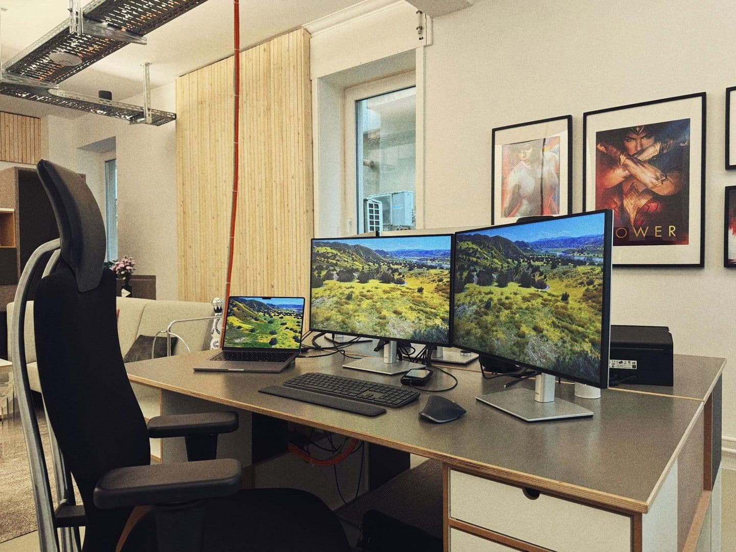 Prenájom kancelárie 135 m², Stuttgart, Bádensko-Wurttembersko Prenájom kancelárie 135 m², Stuttgart, Bádensko-Wurttembersko