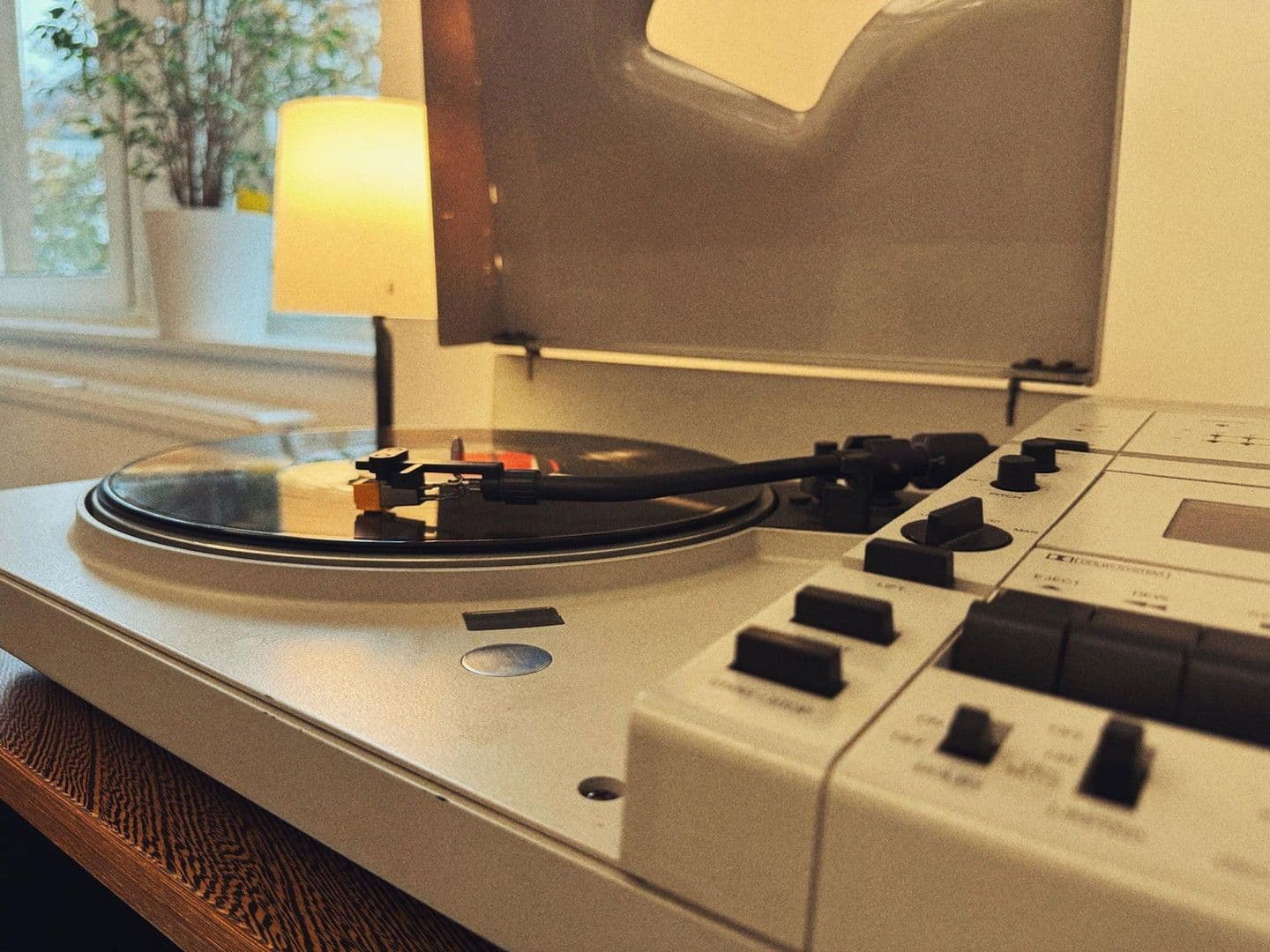 Prenájom kancelárie 135 m², Stuttgart, Bádensko-Wurttembersko Prenájom kancelárie 135 m², Stuttgart, Bádensko-Wurttembersko