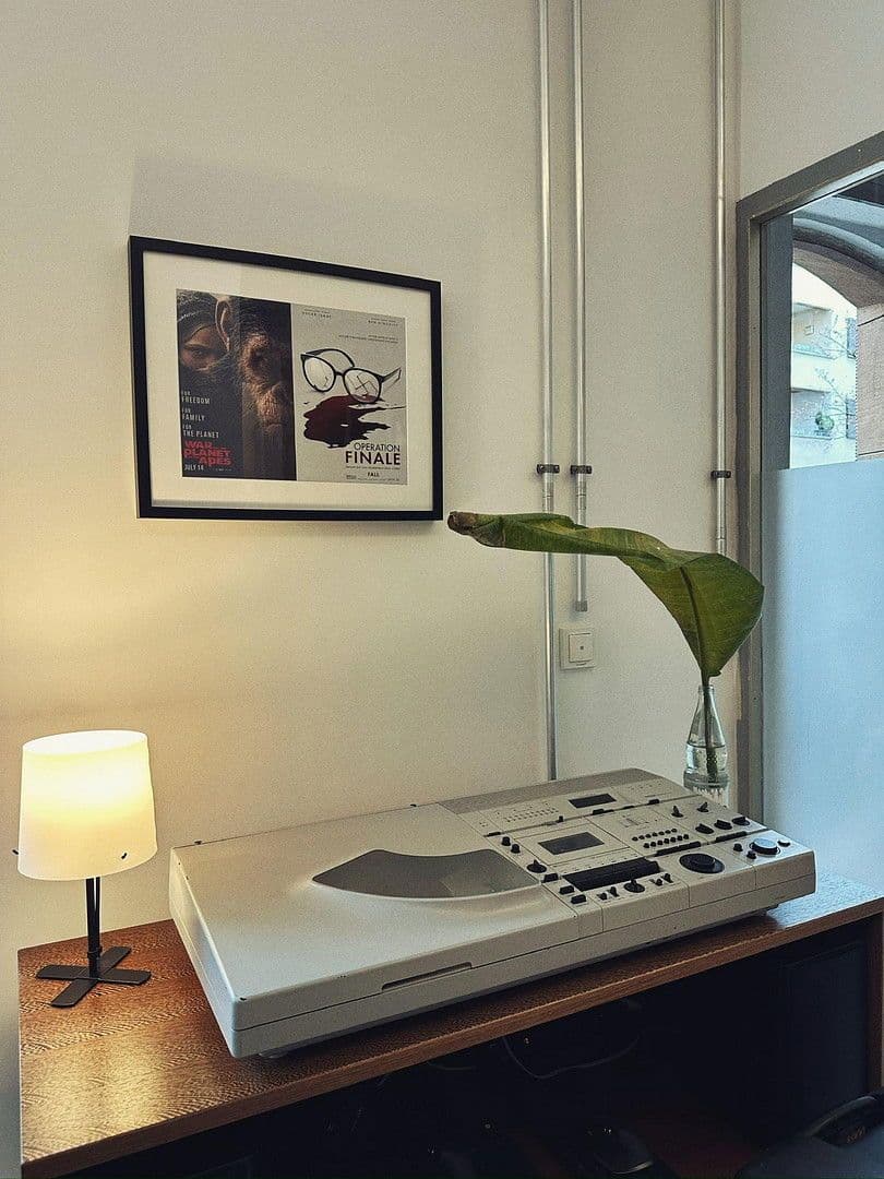 Prenájom kancelárie 135 m², Stuttgart, Bádensko-Wurttembersko Prenájom kancelárie 135 m², Stuttgart, Bádensko-Wurttembersko