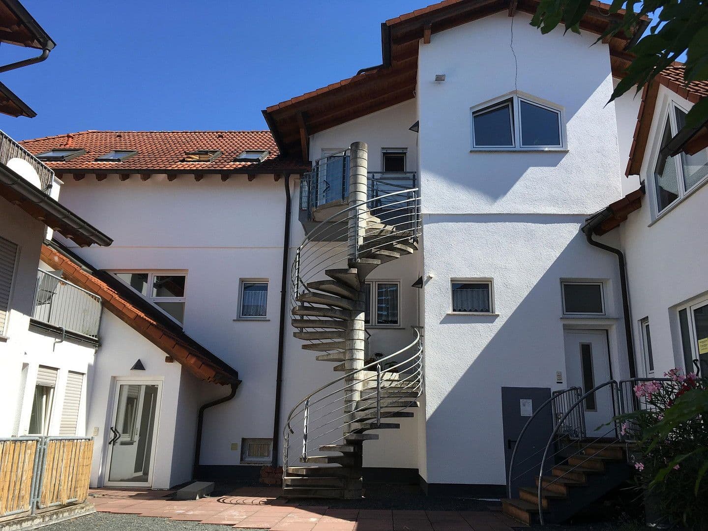 Prenájom bytu 2-izbový 72 m², Riedstadt, Hesensko Prenájom bytu 2-izbový 72 m², Riedstadt, Hesensko