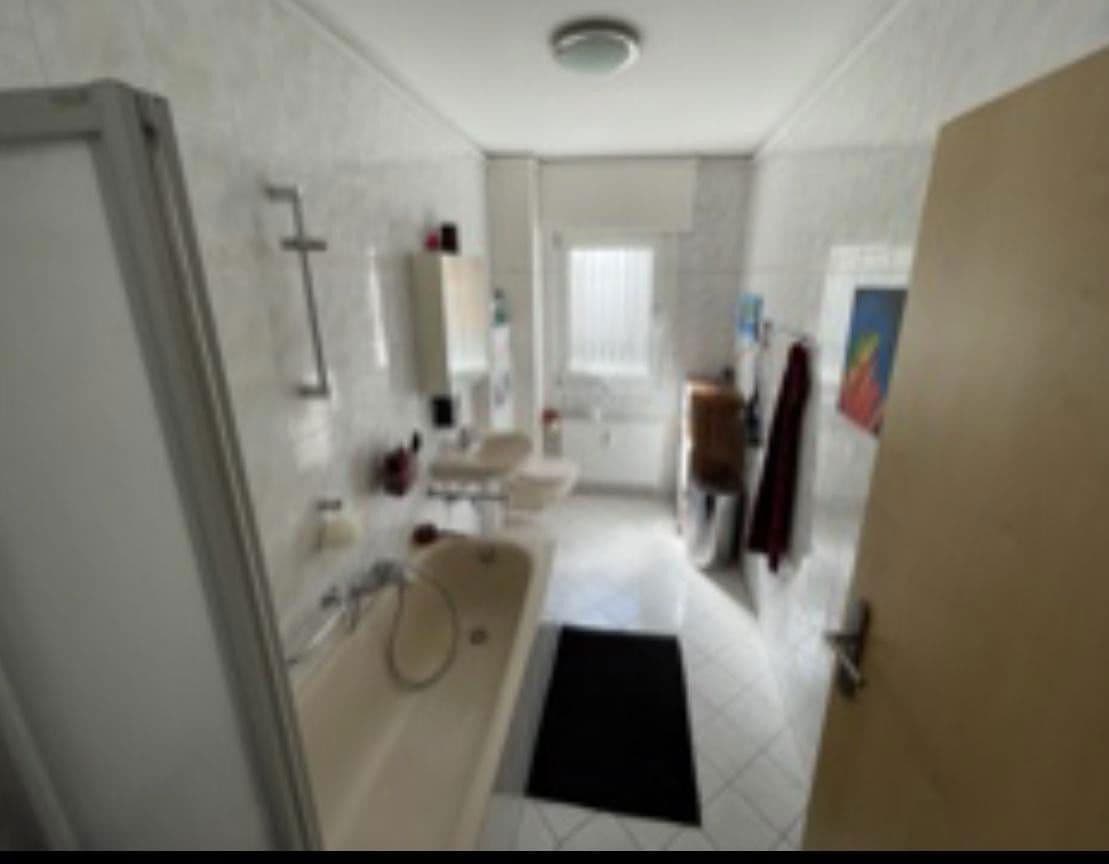 Predaj domu 320 m², pozemek 694 m², Frankfurt, Hesensko Predaj domu 320 m², pozemek 694 m², Frankfurt, Hesensko