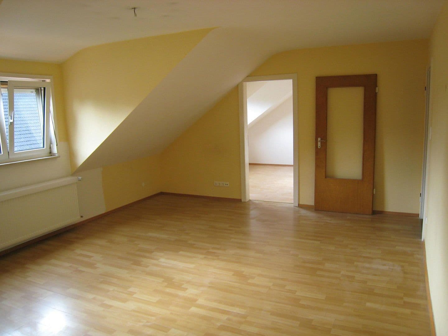 Predaj domu 320 m², pozemek 694 m², Frankfurt, Hesensko Predaj domu 320 m², pozemek 694 m², Frankfurt, Hesensko