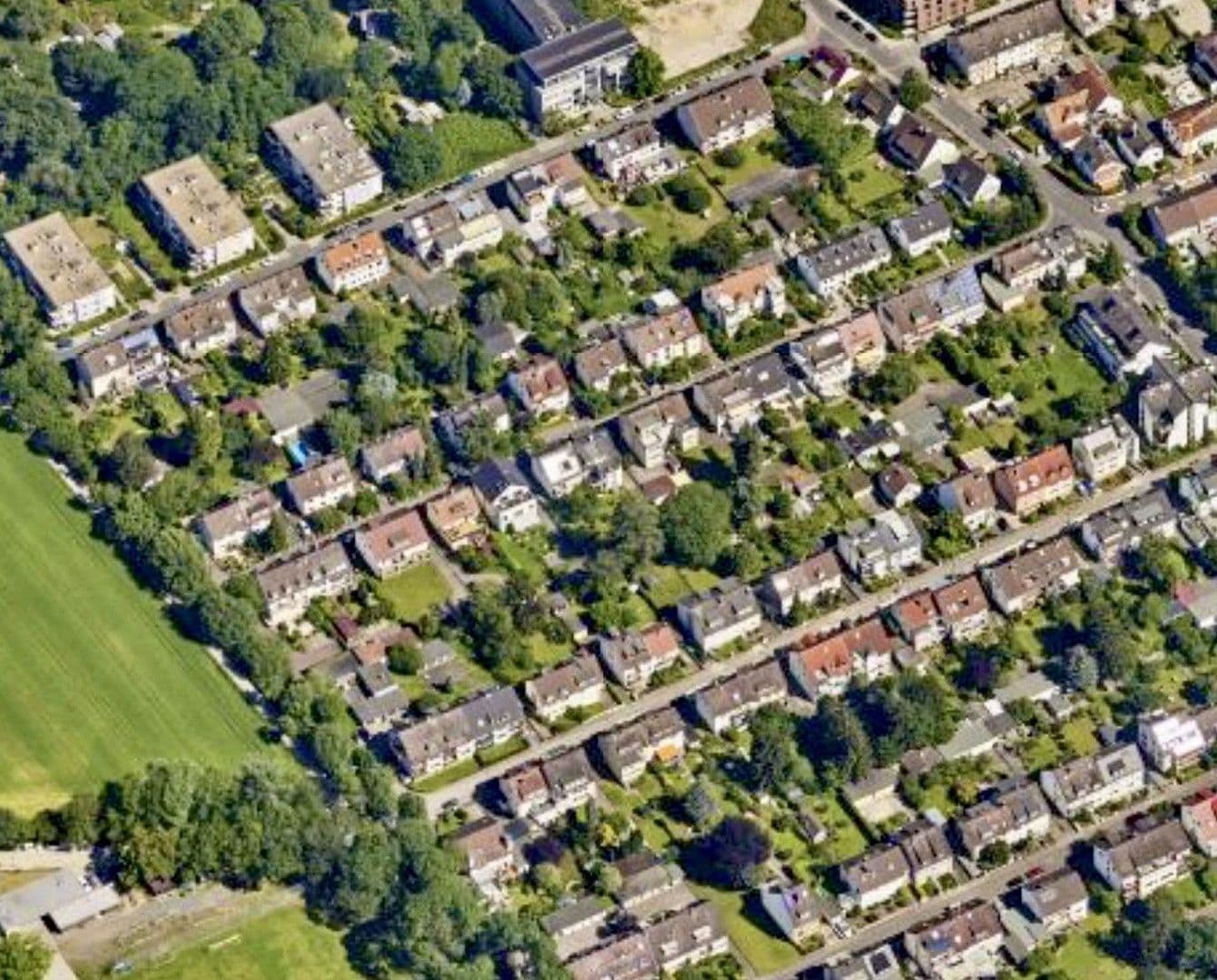 Predaj domu 320 m², pozemek 694 m², Frankfurt, Hesensko Predaj domu 320 m², pozemek 694 m², Frankfurt, Hesensko