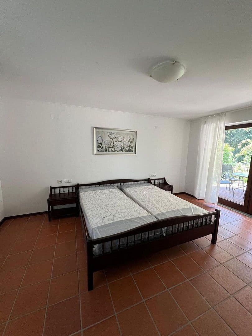 Predaj domu 540 m², pozemek 5.943 m², Waldweg 15, Kötz, Bavorsko Predaj domu 540 m², pozemek 5.943 m², Waldweg 15, Kötz, Bavorsko