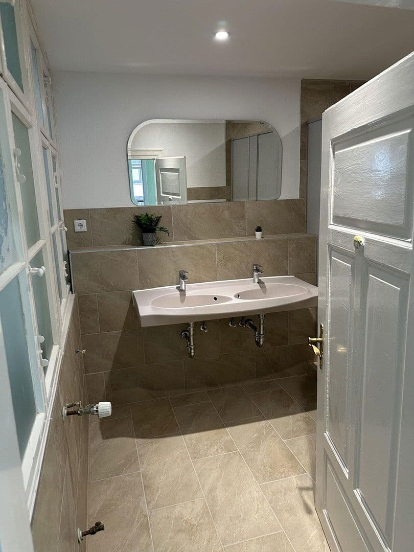 Prenájom bytu 16 m², Hauptstraße 75, Erlangen, Bavorsko Prenájom bytu 16 m², Hauptstraße 75, Erlangen, Bavorsko