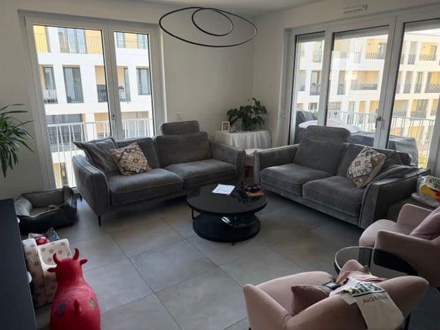 Prenájom bytu 3-izbový 83 m², Leinweberweg 45, München, Bavorsko Prenájom bytu 3-izbový 83 m², Leinweberweg 45, München, Bavorsko