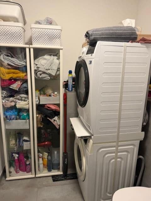 Prenájom bytu 3-izbový 83 m², Leinweberweg 45, München, Bavorsko Prenájom bytu 3-izbový 83 m², Leinweberweg 45, München, Bavorsko