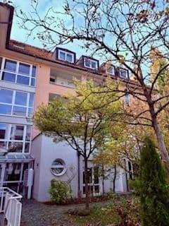 Prenájom bytu 2-izbový 72 m², München, Bavorsko Prenájom bytu 2-izbový 72 m², München, Bavorsko