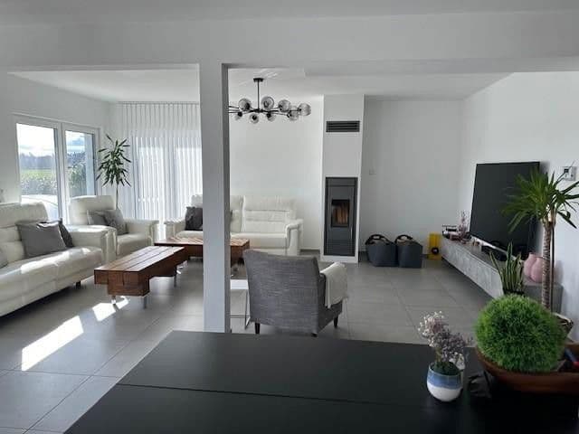 Predaj domu 180 m², pozemek 452 m², Markdorf, Bádensko-Wurttembersko Predaj domu 180 m², pozemek 452 m², Markdorf, Bádensko-Wurttembersko