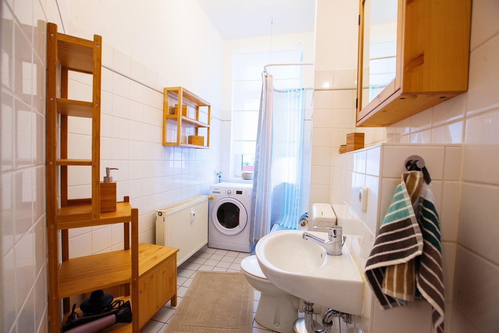 Prenájom bytu 1-izbový 47 m², Berlin, Berlín Prenájom bytu 1-izbový 47 m², Berlin, Berlín