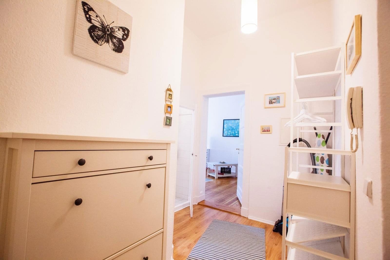 Prenájom bytu 1-izbový 47 m², Berlin, Berlín Prenájom bytu 1-izbový 47 m², Berlin, Berlín