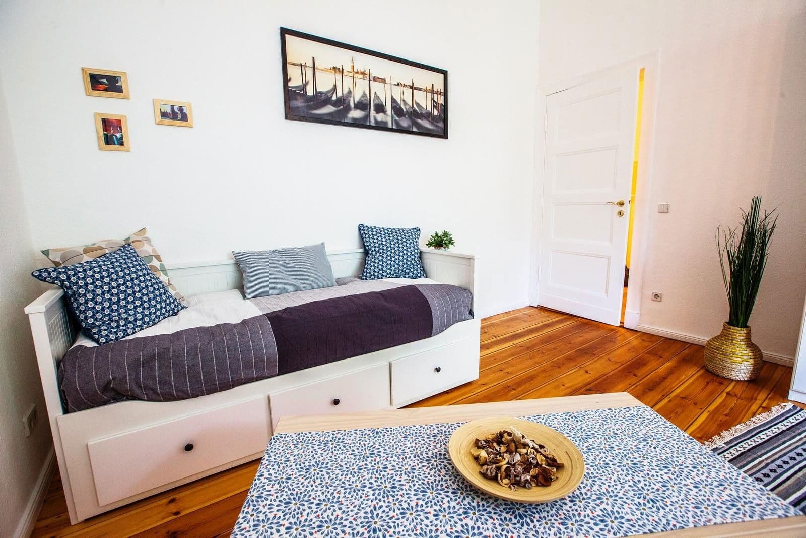 Prenájom bytu 1-izbový 47 m², Berlin, Berlín Prenájom bytu 1-izbový 47 m², Berlin, Berlín