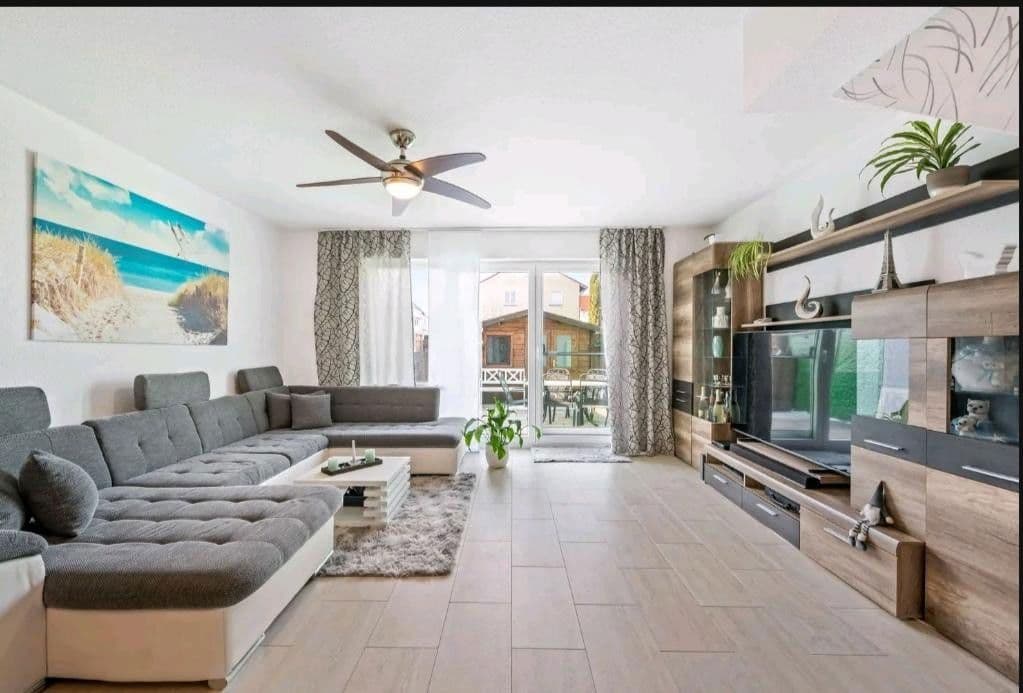 Predaj bytu 4-izbový 97 m², Gemmingen, Bádensko-Wurttembersko Predaj bytu 4-izbový 97 m², Gemmingen, Bádensko-Wurttembersko