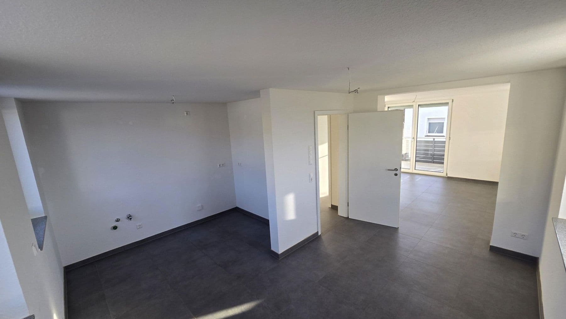 Prenájom bytu 4-izbový 68 m², Gemmingen, Bádensko-Wurttembersko Prenájom bytu 4-izbový 68 m², Gemmingen, Bádensko-Wurttembersko