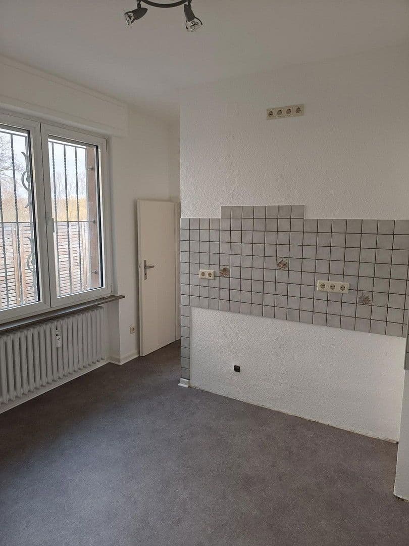 Prenájom bytu 2-izbový 79 m², Rheinuferweg 44, Bornheim, Severné Porýnie - Westfálsko Prenájom bytu 2-izbový 79 m², Rheinuferweg 44, Bornheim, Severné Porýnie - Westfálsko