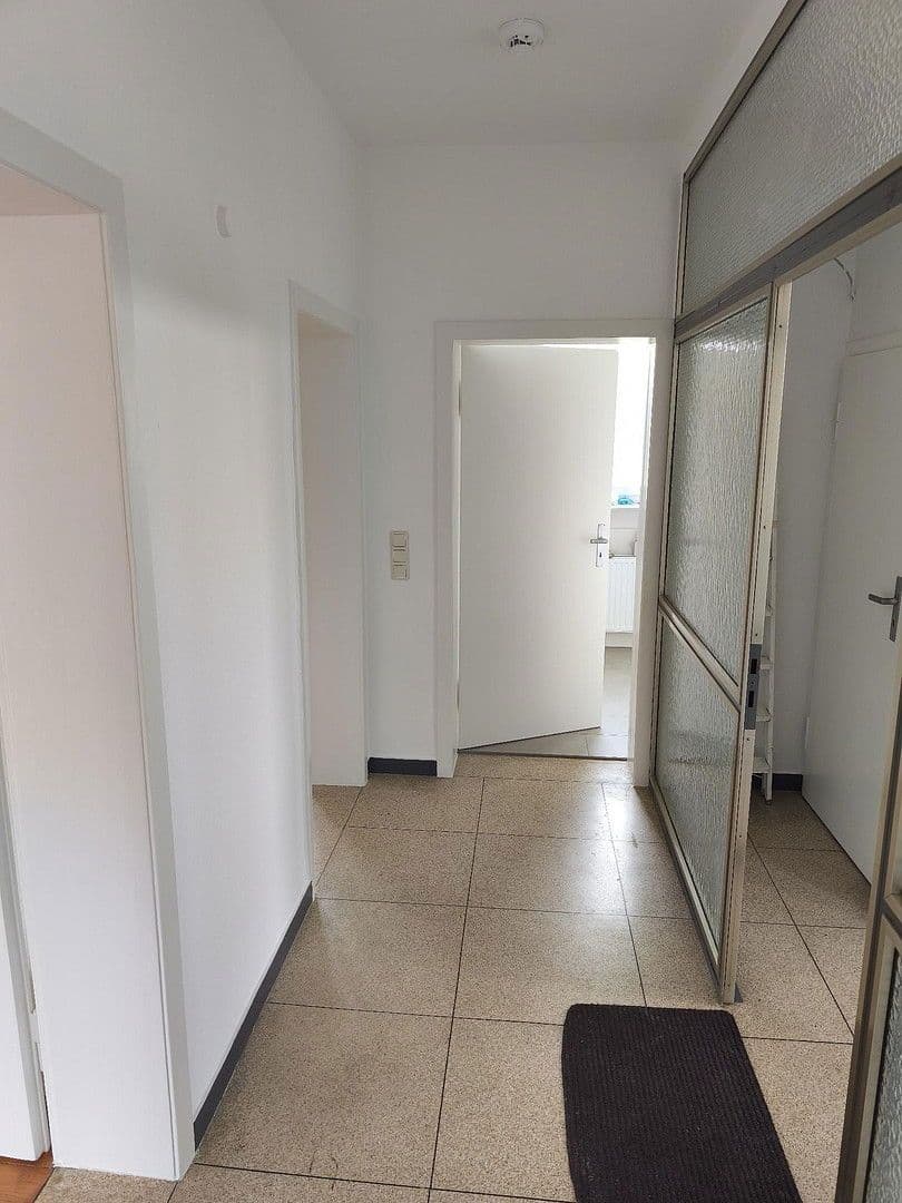 Prenájom bytu 2-izbový 79 m², Rheinuferweg 44, Bornheim, Severné Porýnie - Westfálsko Prenájom bytu 2-izbový 79 m², Rheinuferweg 44, Bornheim, Severné Porýnie - Westfálsko