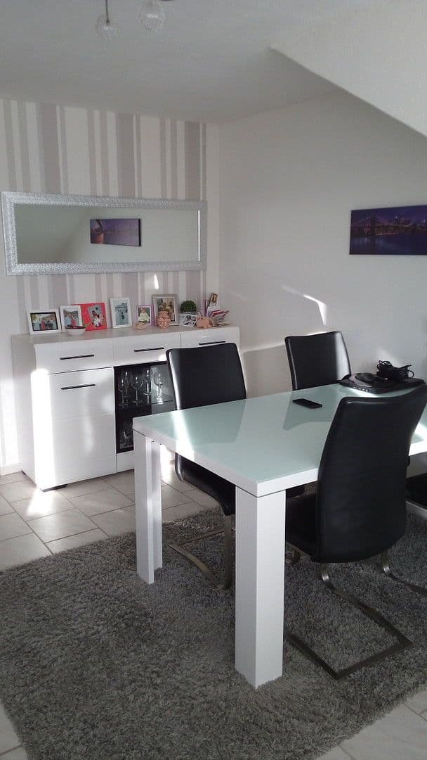 Prenájom bytu 2-izbový 55 m², Drovestrasse 250, Kreuzau, Severné Porýnie - Westfálsko Prenájom bytu 2-izbový 55 m², Drovestrasse 250, Kreuzau, Severné Porýnie - Westfálsko