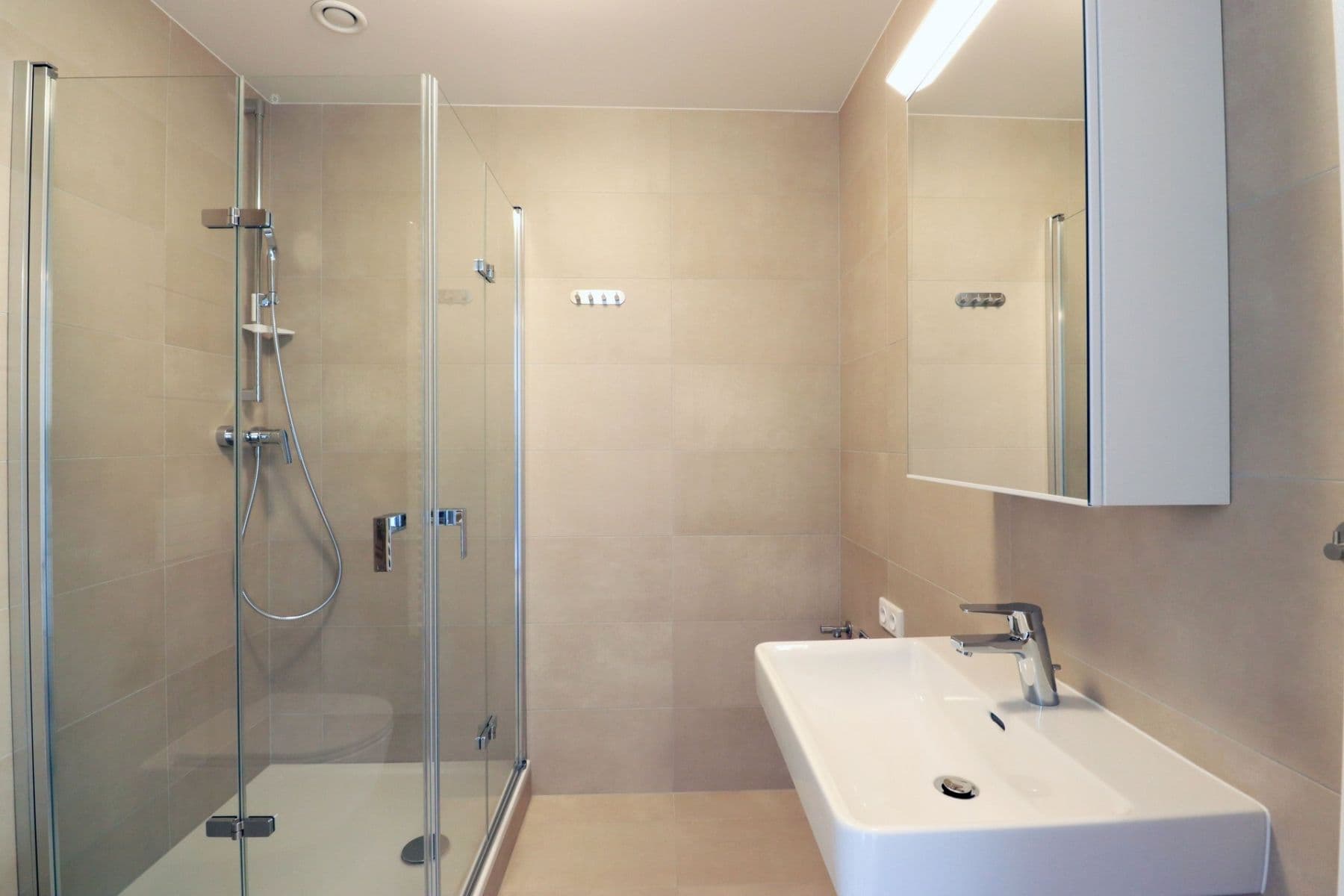 Prenájom bytu 1-izbový 33 m², Fafkových, Praha, Praha Prenájom bytu 1-izbový 33 m², Fafkových, Praha, Praha