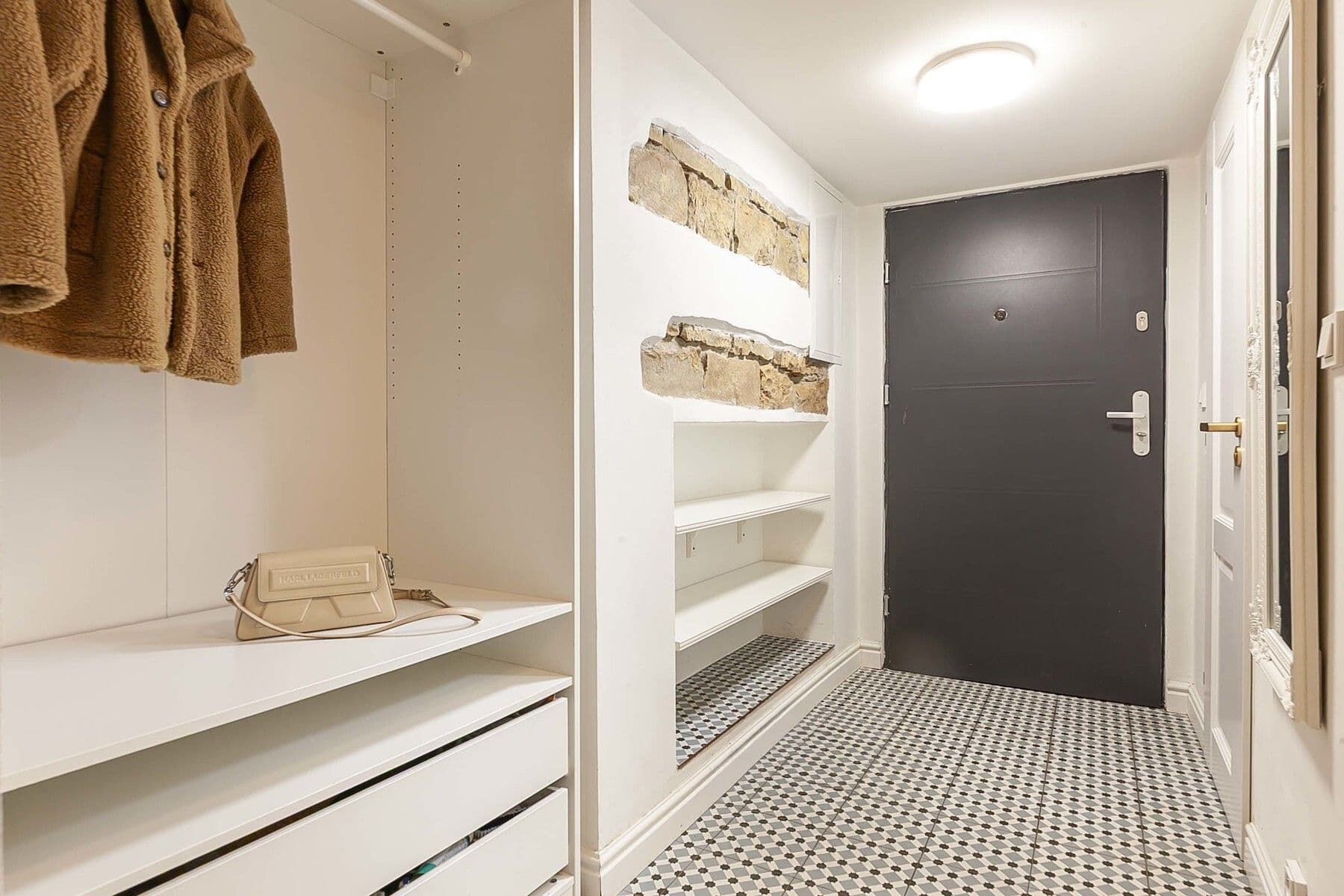 Predaj bytu 3-izbový 115 m², Pod Kotlaskou, Praha, Praha Predaj bytu 3-izbový 115 m², Pod Kotlaskou, Praha, Praha