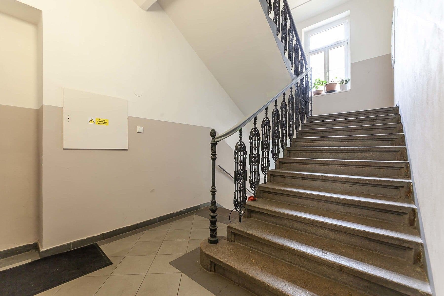 Predaj bytu 3-izbový 115 m², Pod Kotlaskou, Praha, Praha Predaj bytu 3-izbový 115 m², Pod Kotlaskou, Praha, Praha