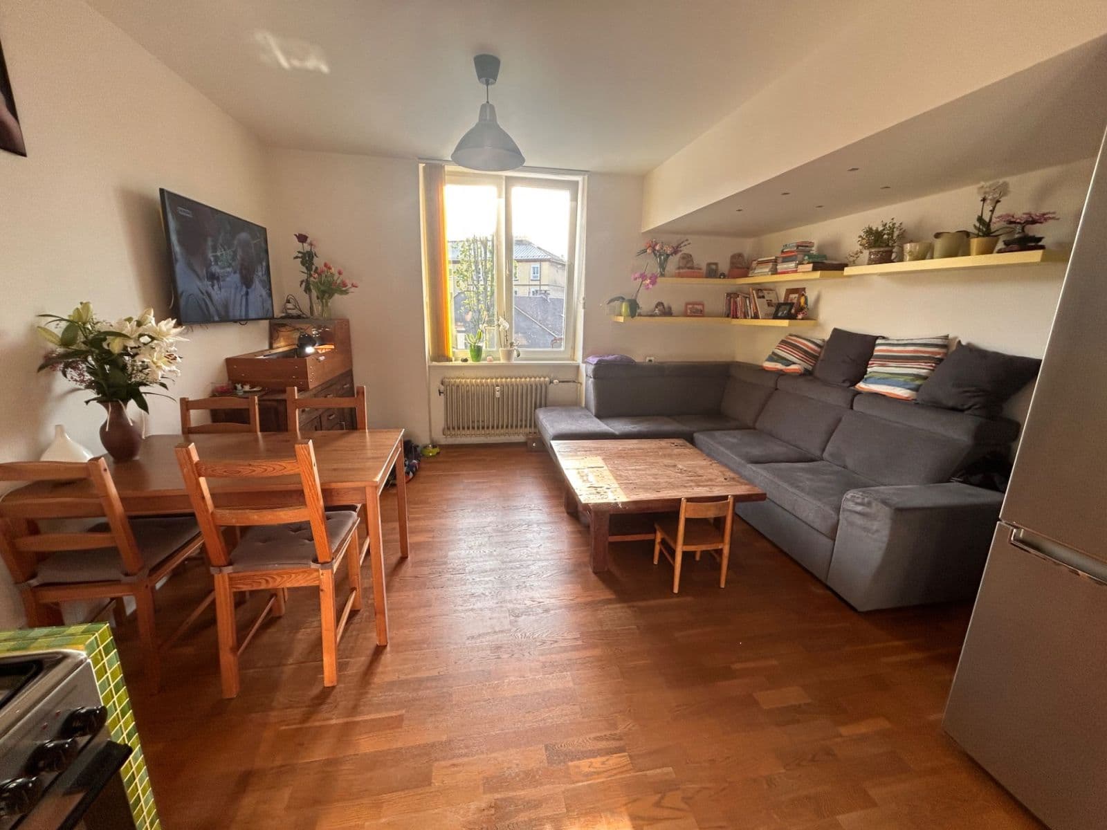 Prenájom bytu 3-izbový 60 m², Partyzánská, Chomutov, Ústecký kraj Prenájom bytu 3-izbový 60 m², Partyzánská, Chomutov, Ústecký kraj