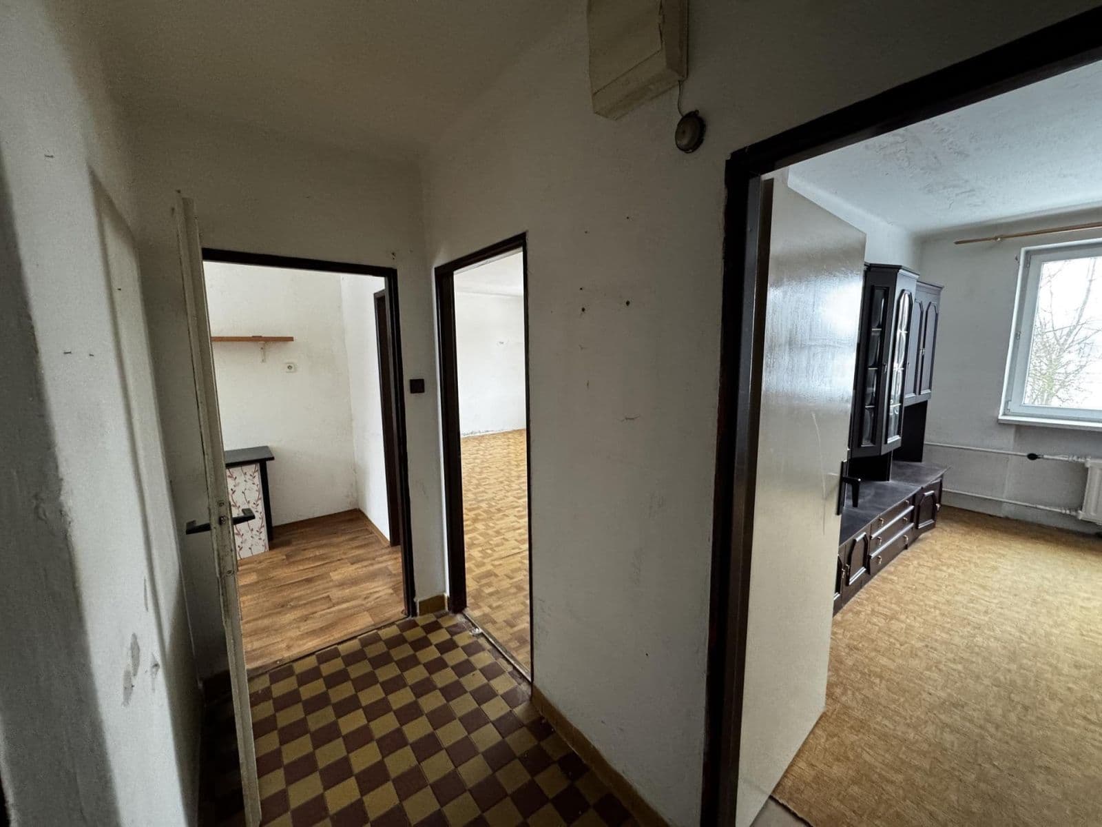 Prenájom bytu 3-izbový 80 m², Postupice, Středočeský kraj Prenájom bytu 3-izbový 80 m², Postupice, Středočeský kraj