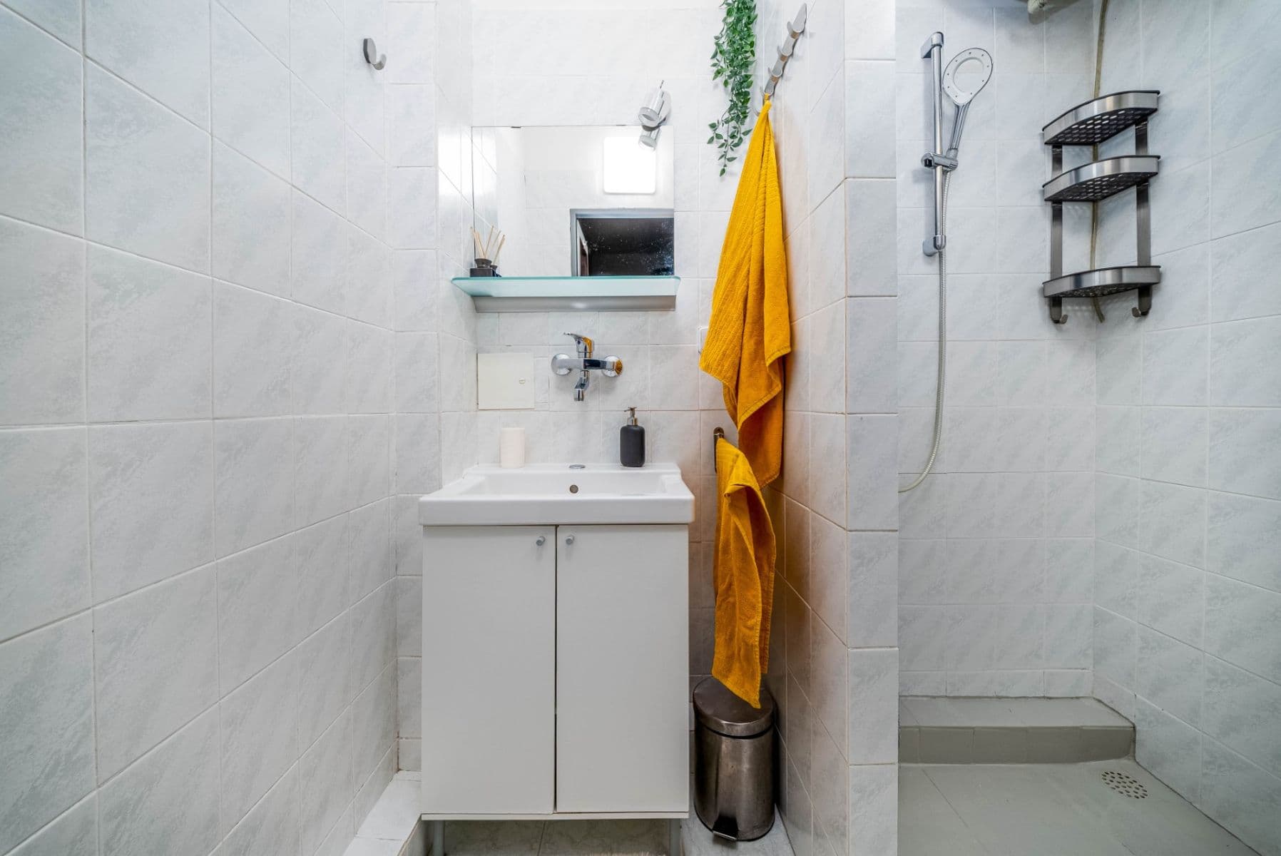 Prenájom bytu 15 m², Jiřinková, Praha, Praha Prenájom bytu 15 m², Jiřinková, Praha, Praha