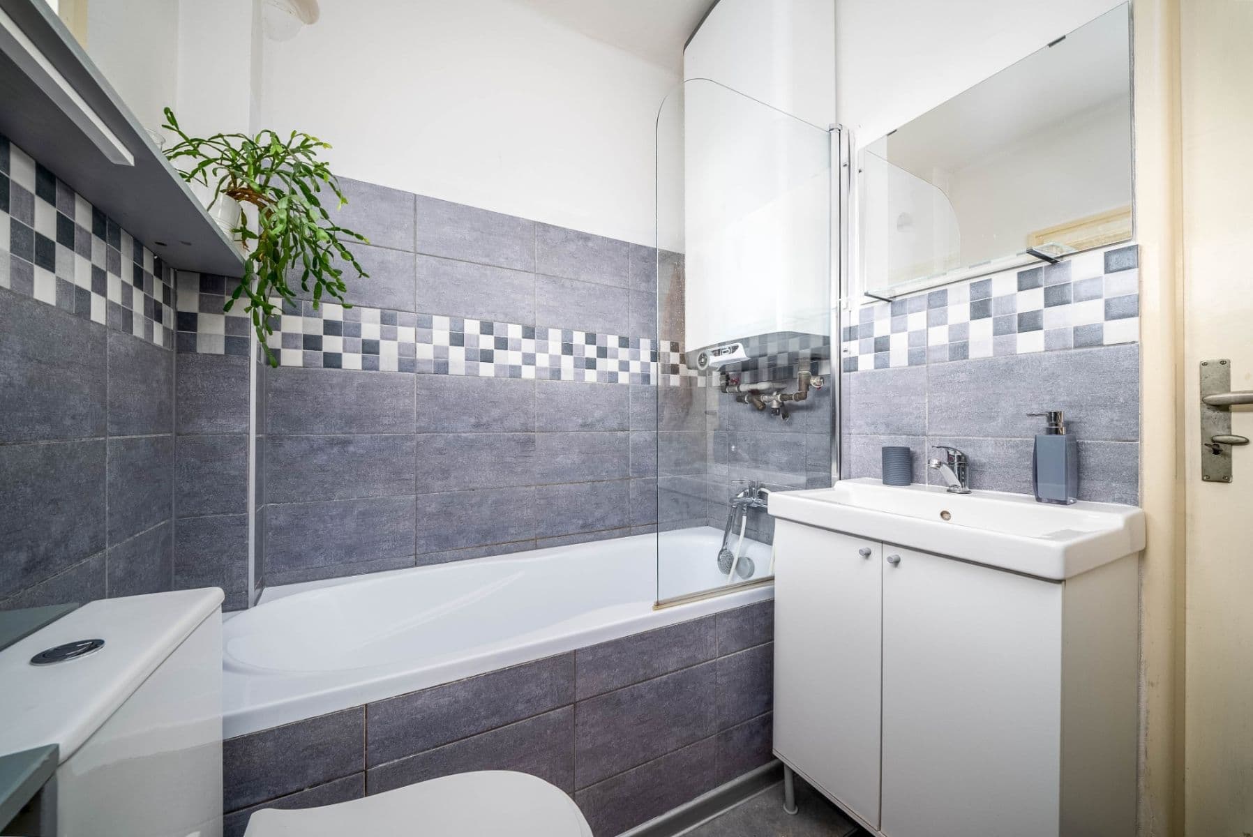 Prenájom bytu 15 m², Jiřinková, Praha, Praha Prenájom bytu 15 m², Jiřinková, Praha, Praha