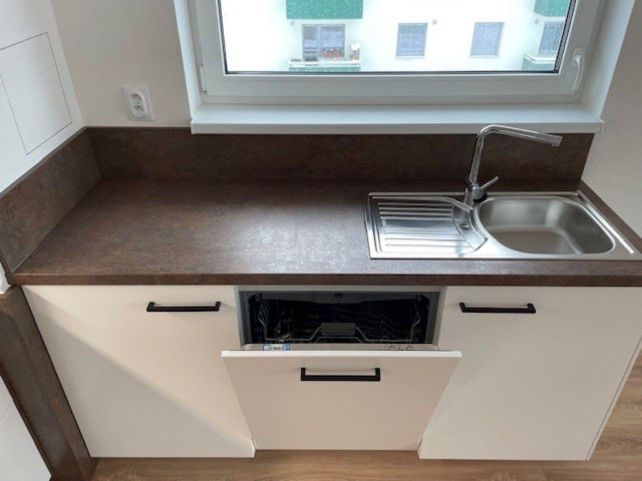 Prenájom bytu 2-izbový 64 m², Studentská, Plzeň, Plzeňský kraj Prenájom bytu 2-izbový 64 m², Studentská, Plzeň, Plzeňský kraj