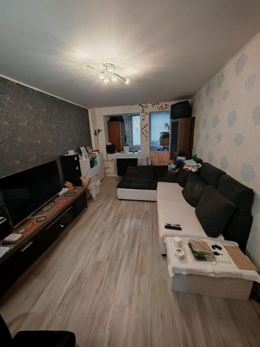 Predaj bytu 3-izbový 65 m², Karola Adlera, Dúbravka, Bratislavský kraj Predaj bytu 3-izbový 65 m², Karola Adlera, Dúbravka, Bratislavský kraj