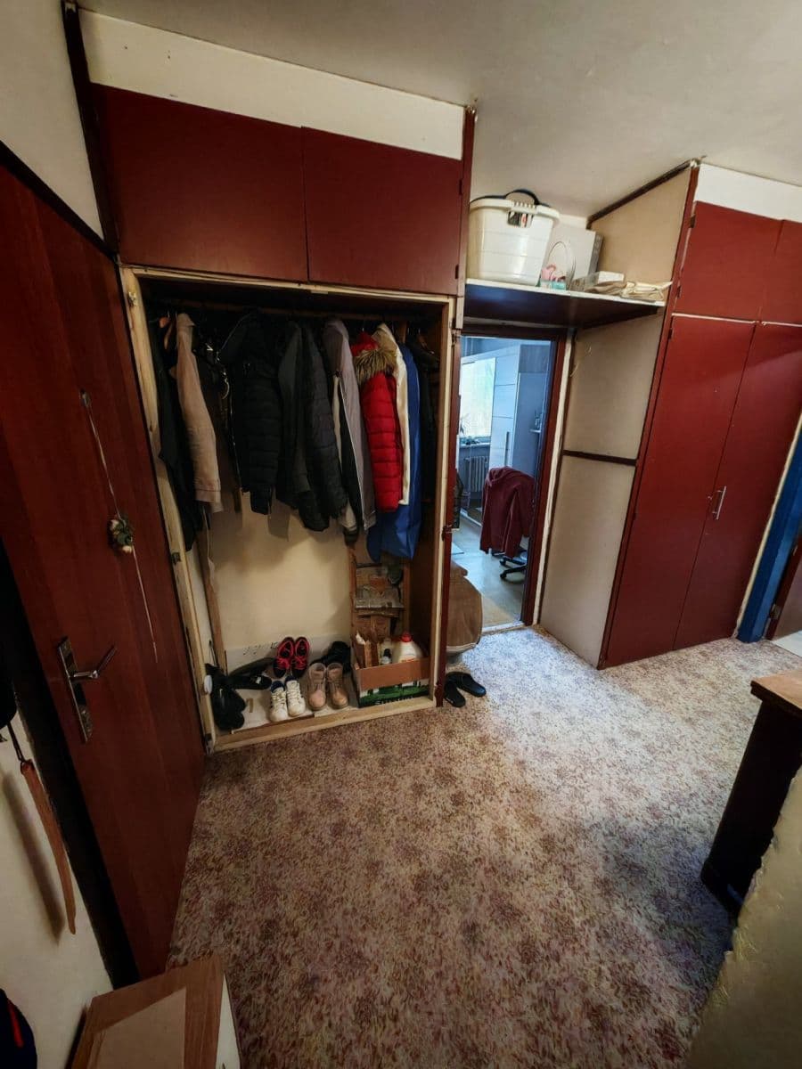 Predaj bytu 3-izbový 65 m², Karola Adlera, Dúbravka, Bratislavský kraj Predaj bytu 3-izbový 65 m², Karola Adlera, Dúbravka, Bratislavský kraj