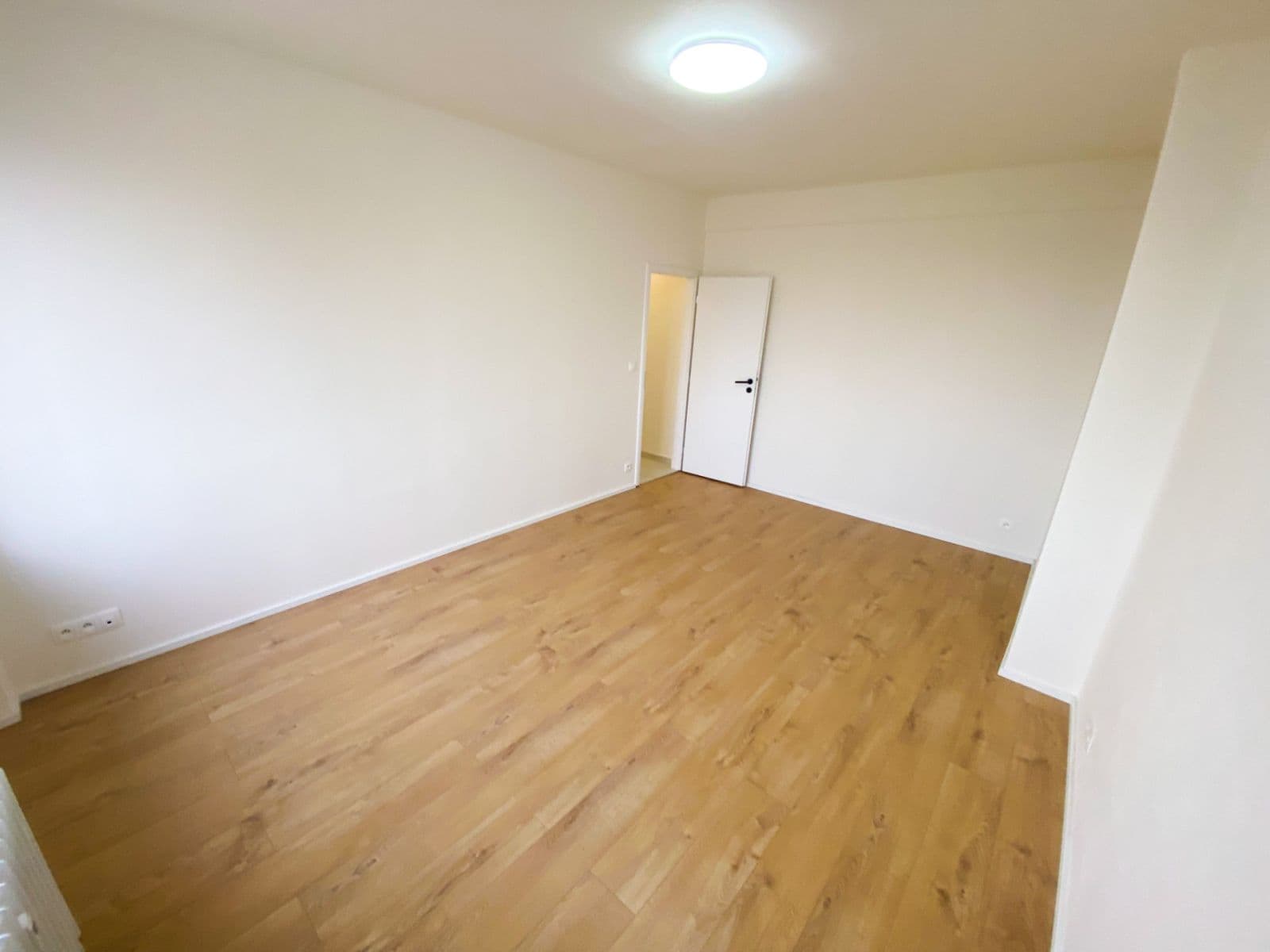 Prenájom bytu 2-izbový 52 m², Osiková, Praha, Praha Prenájom bytu 2-izbový 52 m², Osiková, Praha, Praha