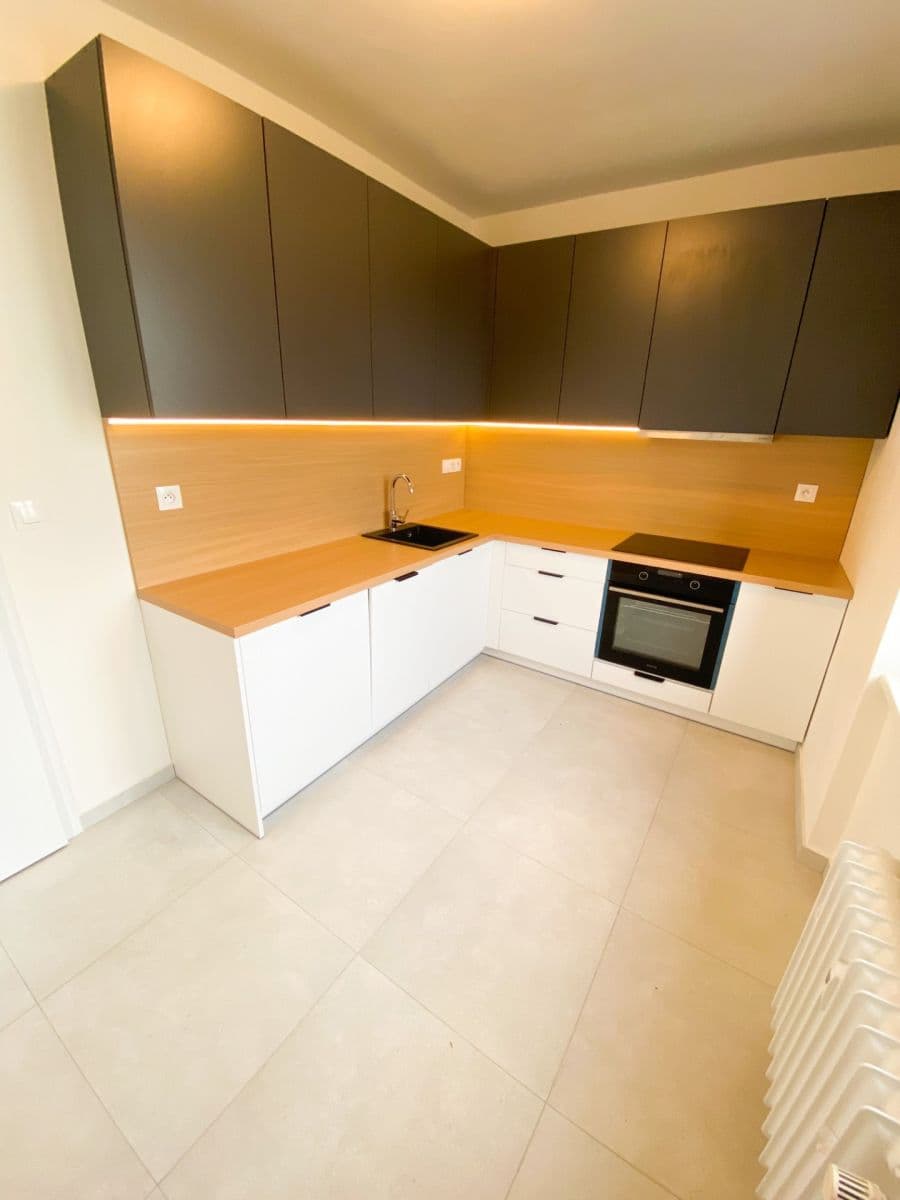 Prenájom bytu 2-izbový 52 m², Osiková, Praha, Praha Prenájom bytu 2-izbový 52 m², Osiková, Praha, Praha